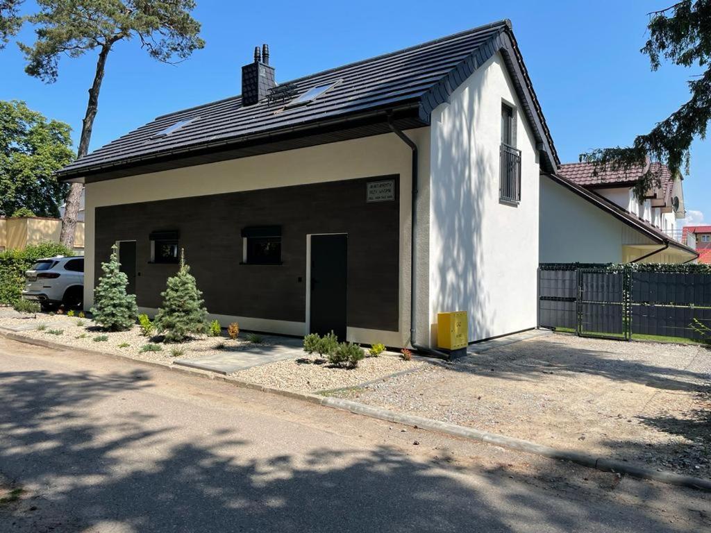 Apartamenty Przy Parku -150M Od Plazy Дарлувко Экстерьер фото